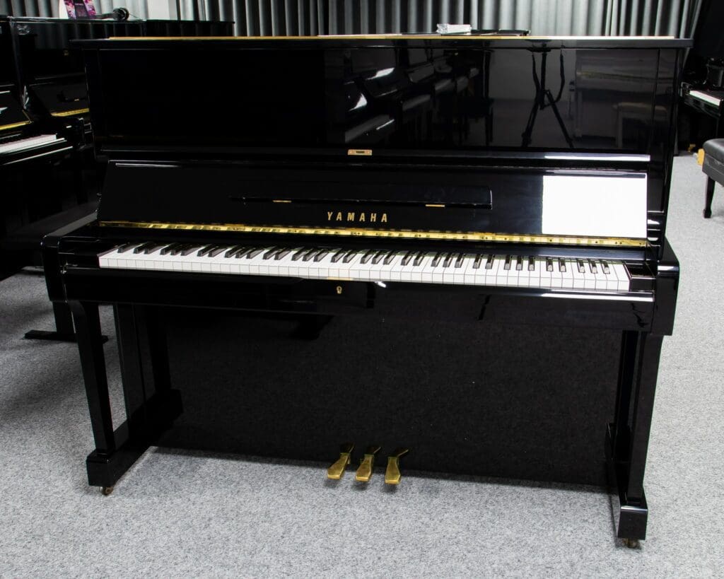 Yamaha U1M Upright, mid-1980’s (Refurbished) | Richard Lawson Pianos